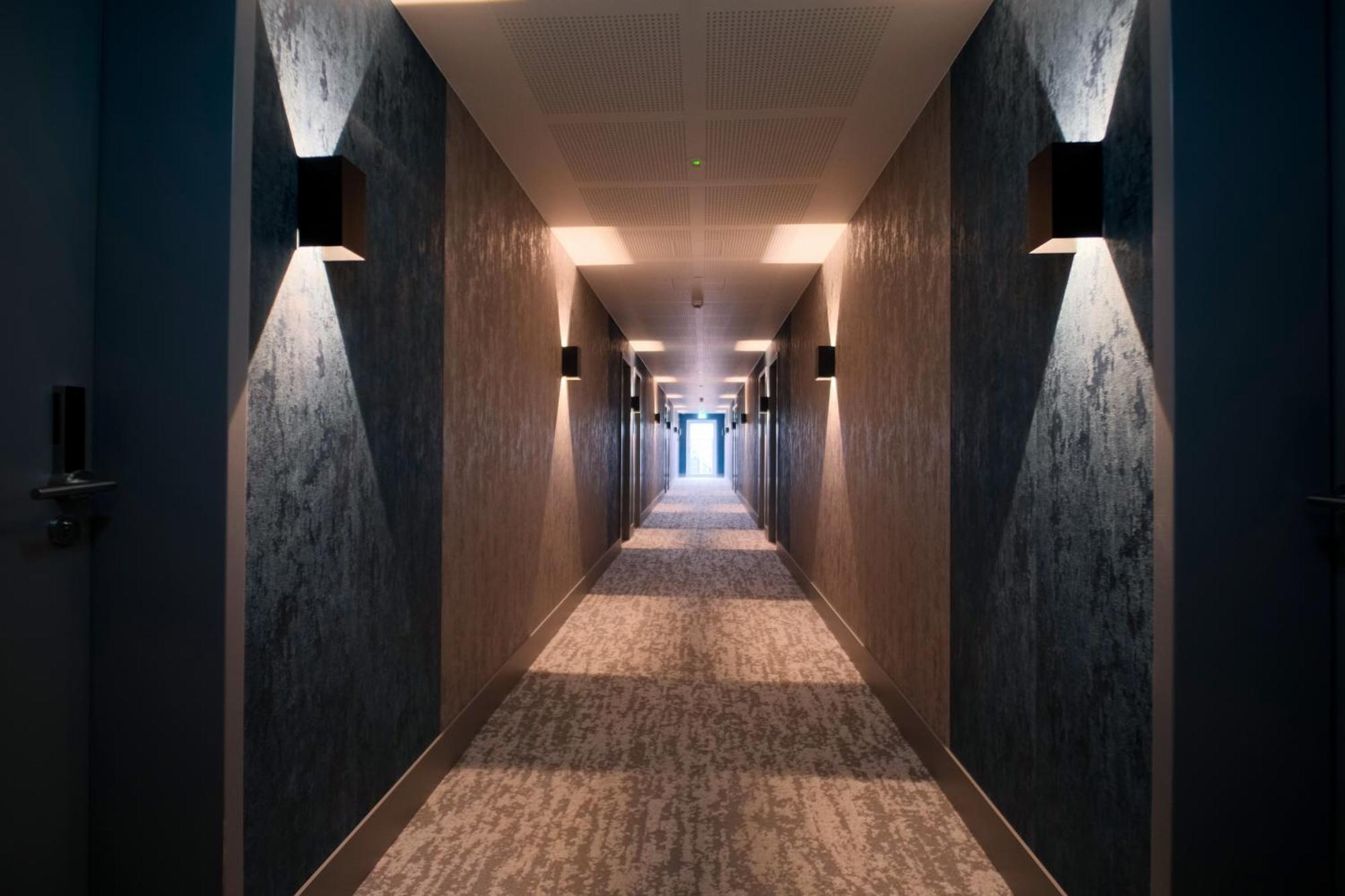 Hotel Kiel By Melio Melsdorf Exteriör bild